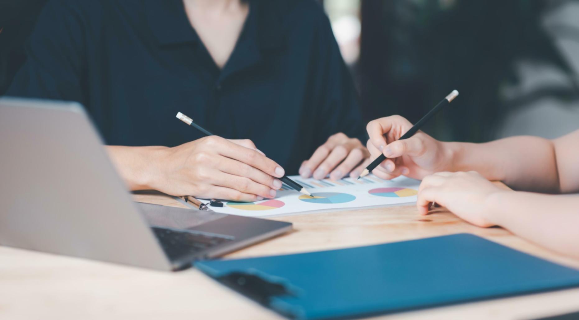 Современная аудитория с интерактивным оборудованием для обучения